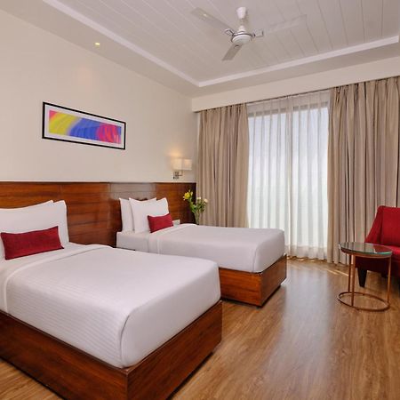 Best Western Country Woods Ambāla Екстериор снимка