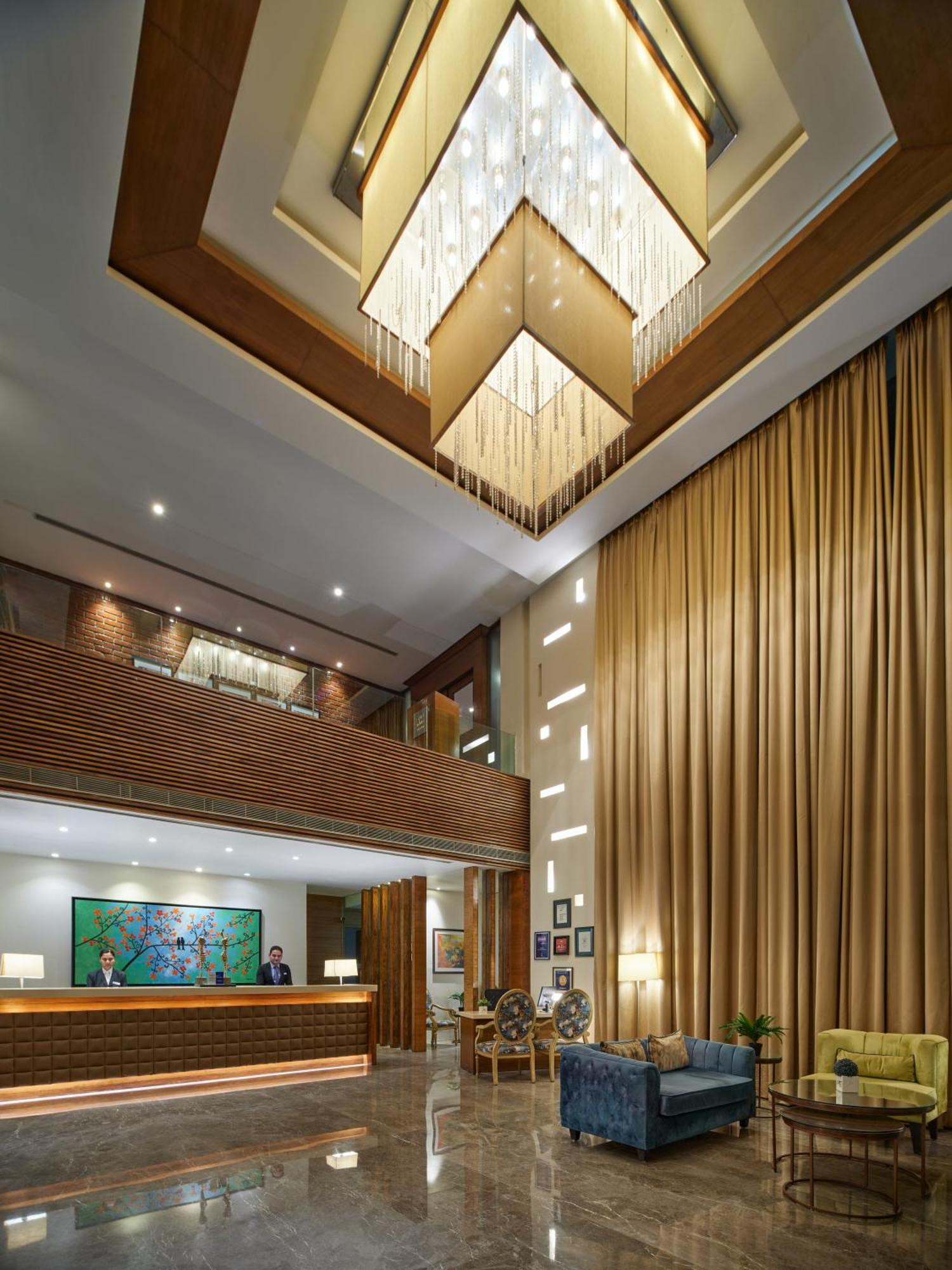 Best Western Country Woods Ambāla Екстериор снимка