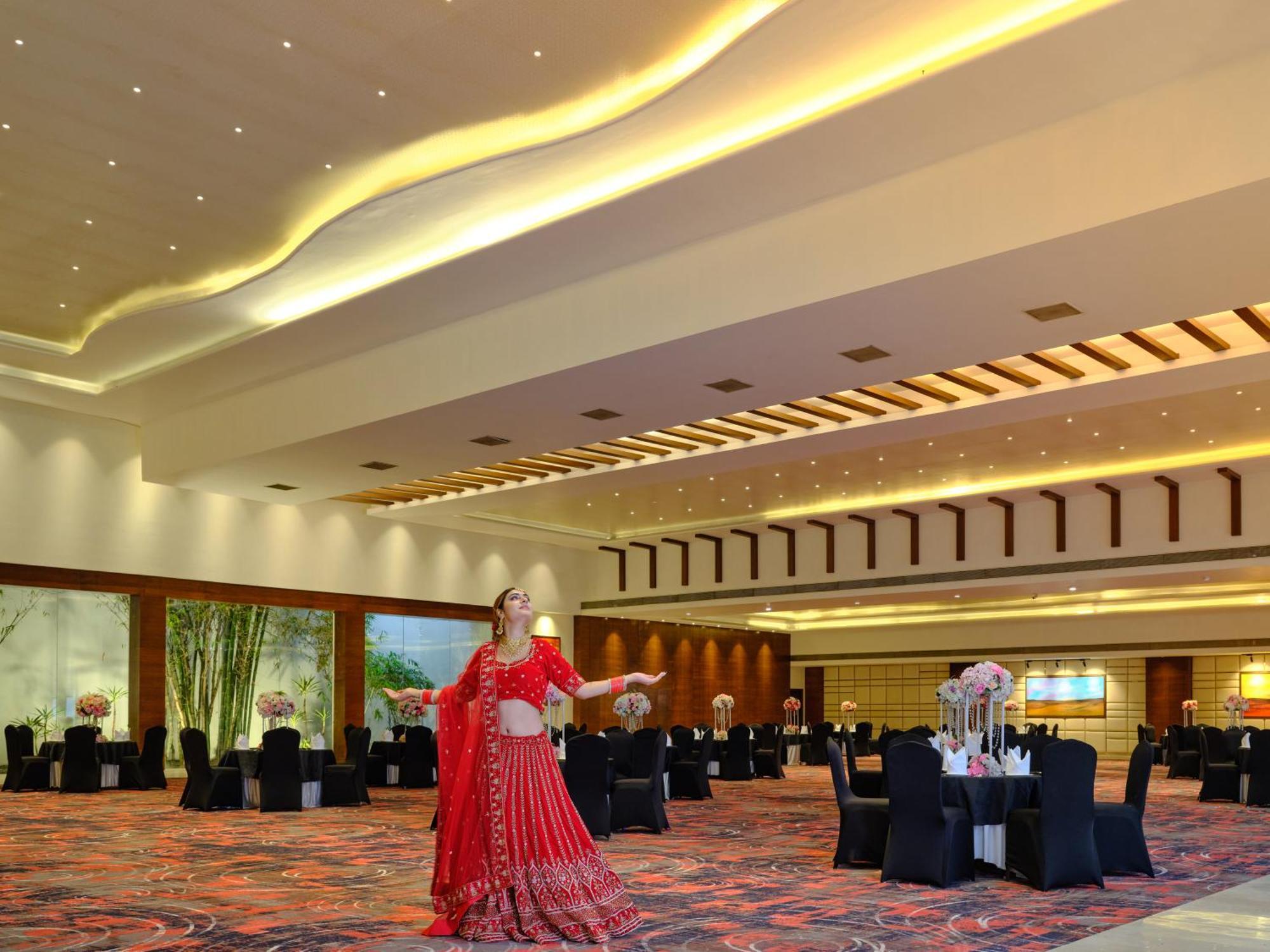 Best Western Country Woods Ambāla Екстериор снимка
