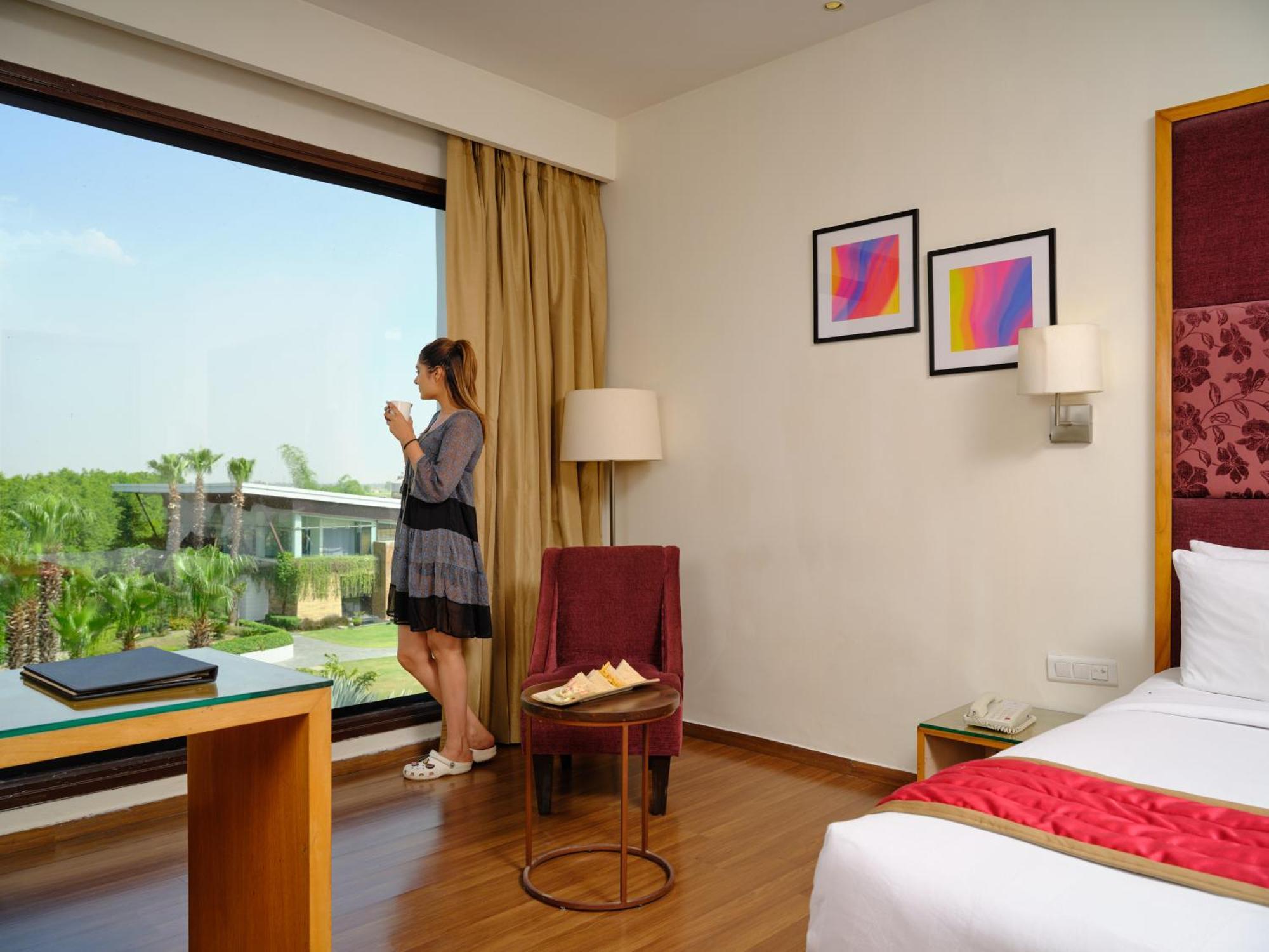 Best Western Country Woods Ambāla Екстериор снимка