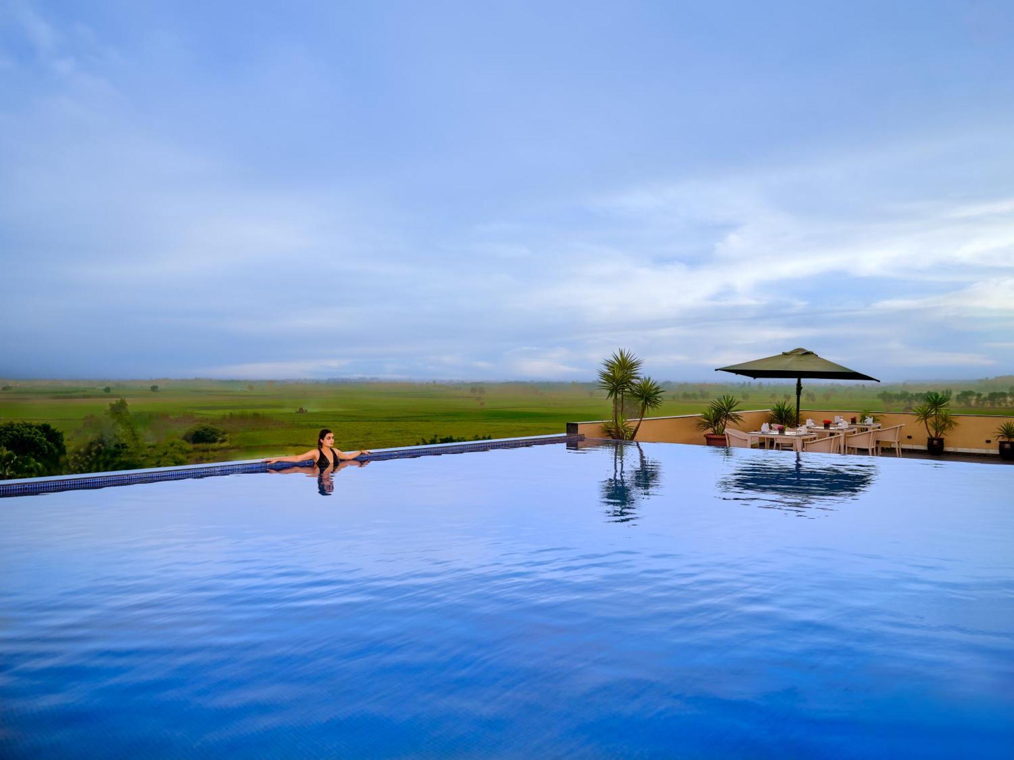 Best Western Country Woods Ambāla Екстериор снимка