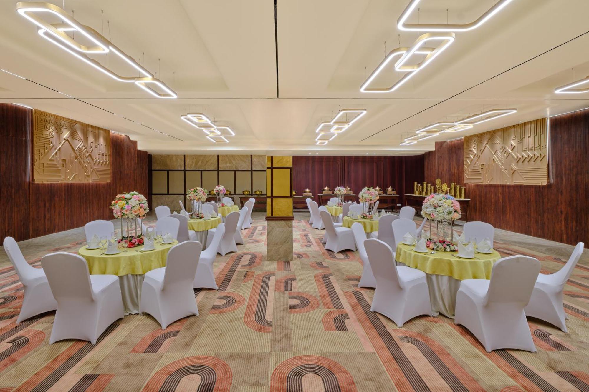 Best Western Country Woods Ambāla Екстериор снимка