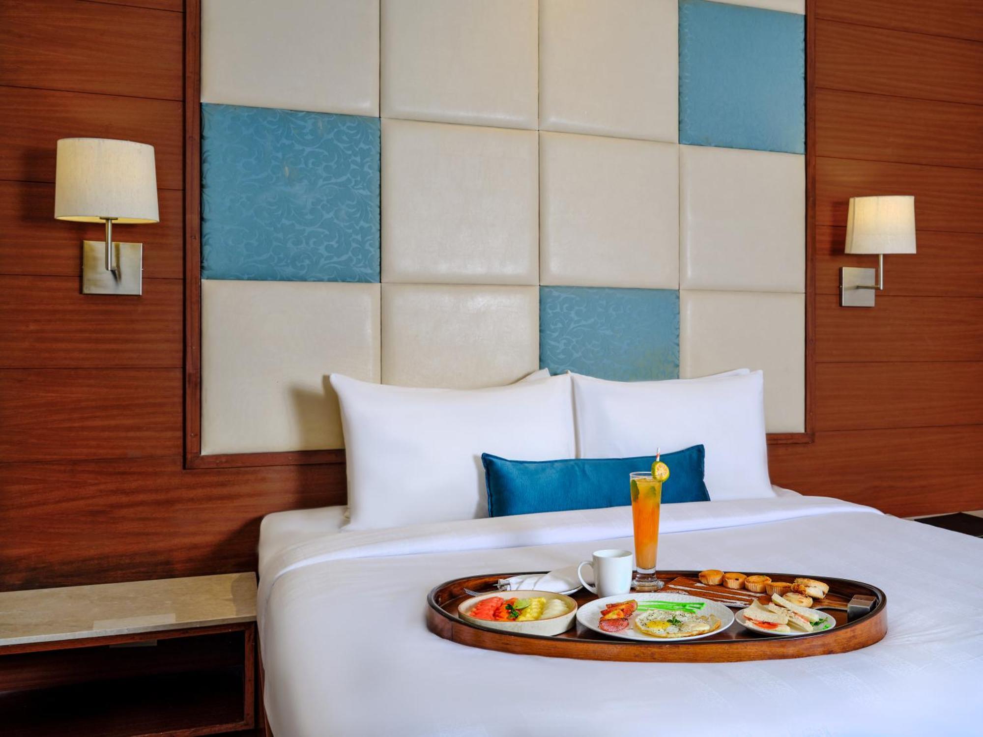 Best Western Country Woods Ambāla Екстериор снимка