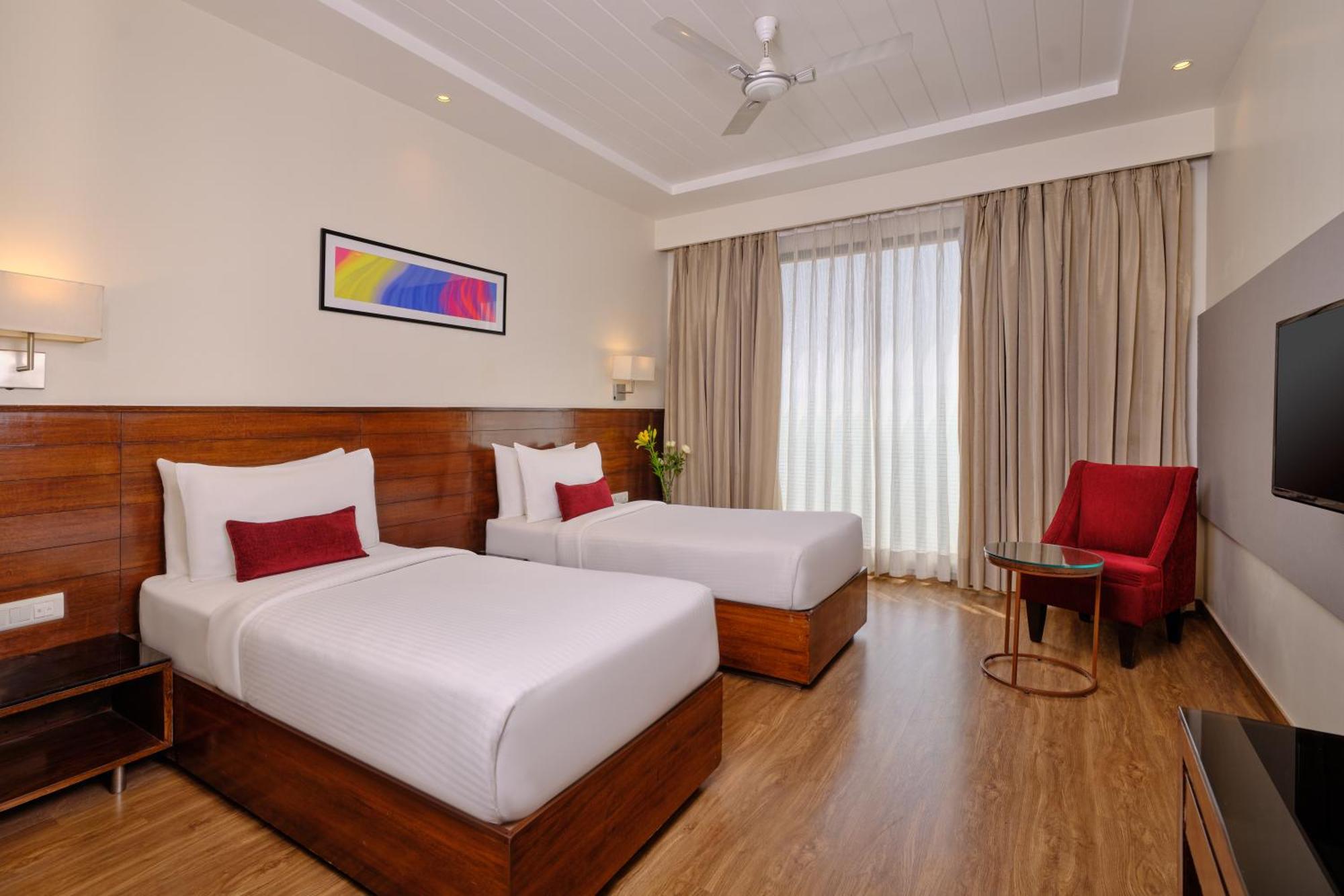 Best Western Country Woods Ambāla Екстериор снимка
