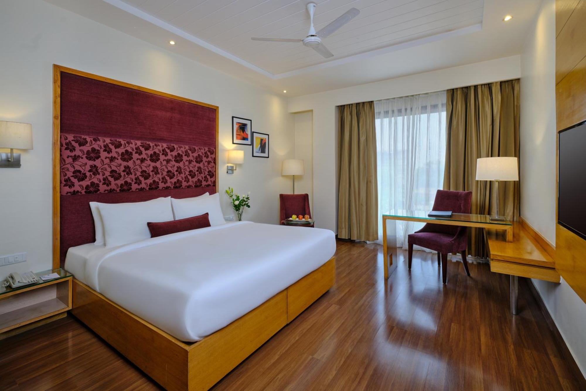 Best Western Country Woods Ambāla Екстериор снимка
